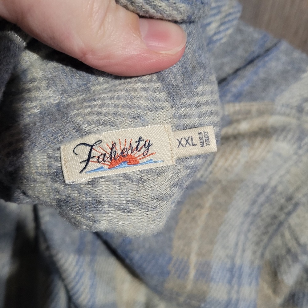 Faherty Women's Legend Sweater Shirt Size XXL Light Gray/Blue Plaid Flannel - Picture 6 of 8